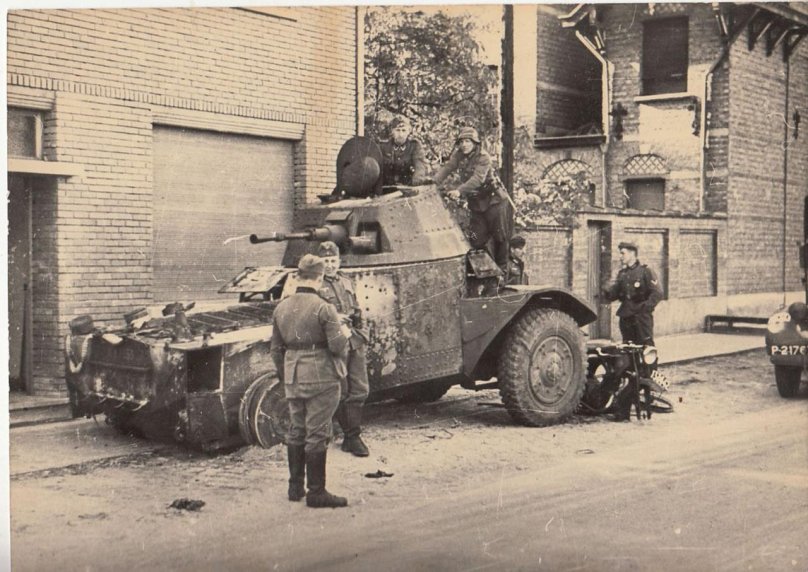 Французский броневик Панар