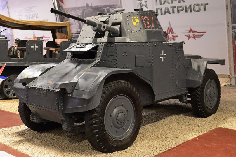 Французский бронеавтомобиль Panhard 178 AMD 35