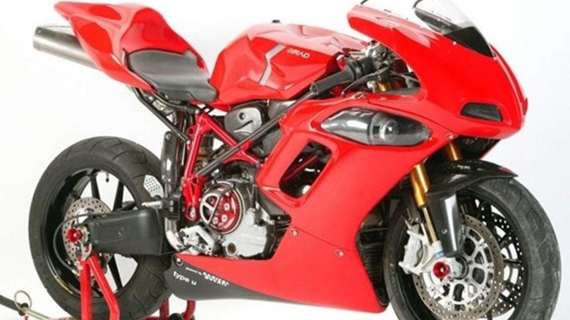 Дукати мотоцикл красный