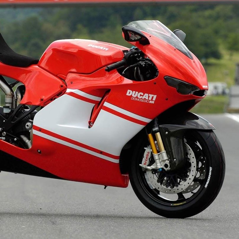 Дукати мотоцикл конь