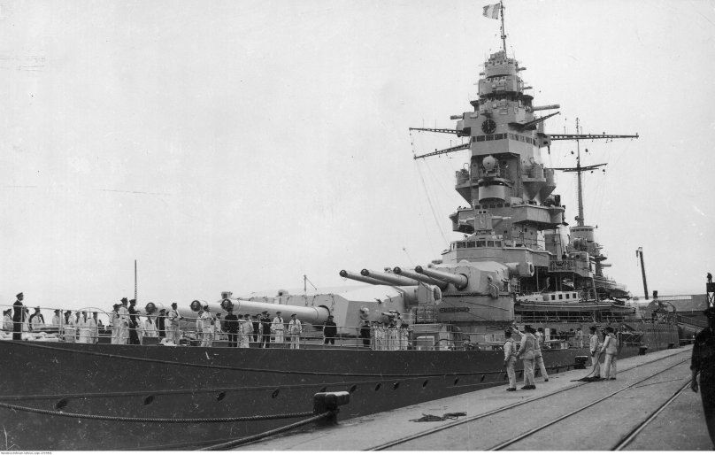 Французский линкор Дюнкерк