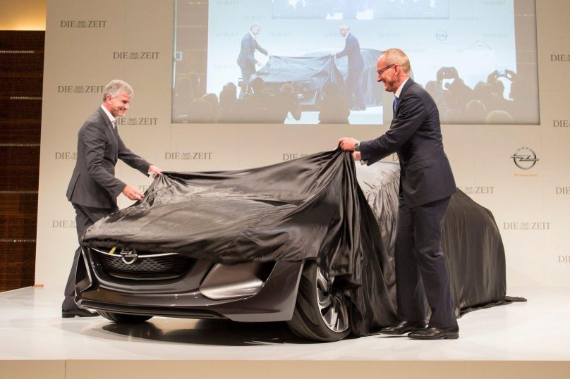 Новый Opel Monza кроссовер