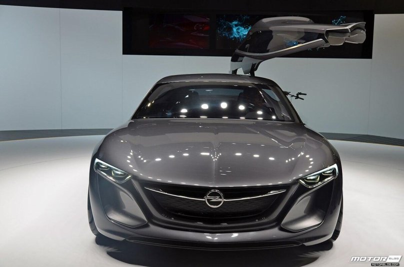 Опель Монза 2020 CLS седан