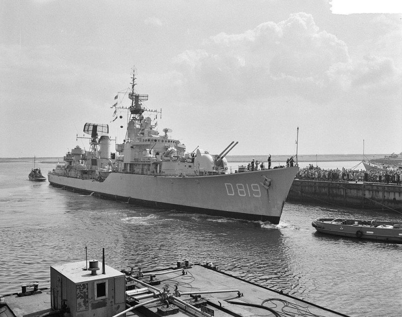 Friesland эсминец