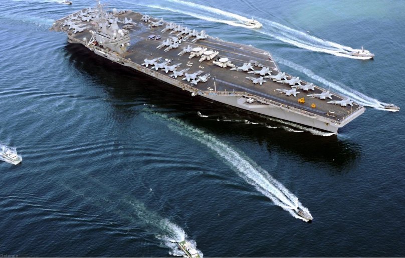Томный авианосец "Рональд Рейган