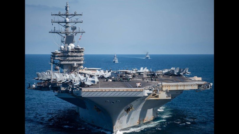 Рональд Рейган авианосец