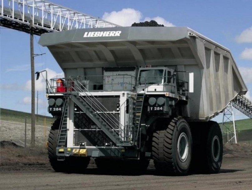 Карьерный самосвал Либхер т284