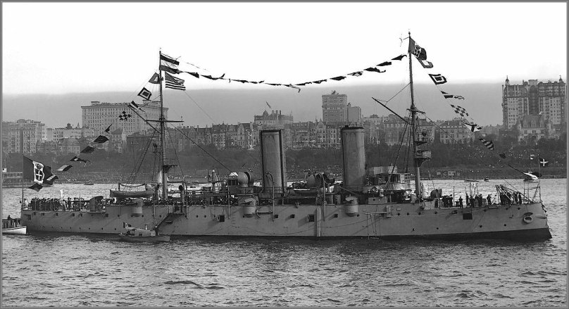 Итальянский крейсер Eritrea