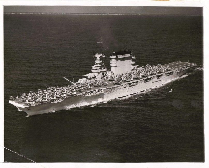 Авианосец Лексингтон 1942