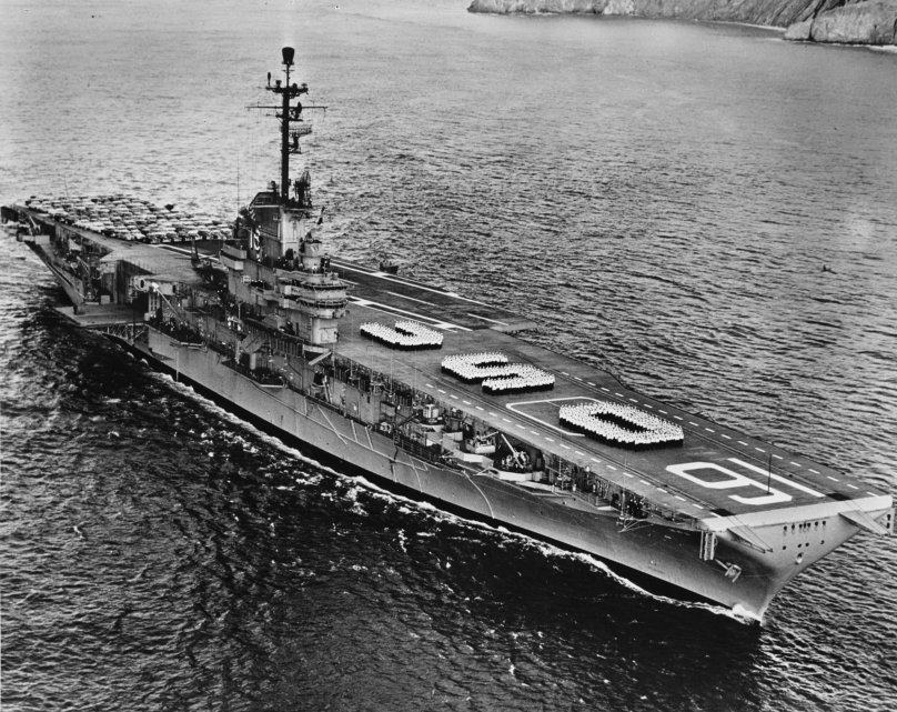 Лексингтон авианосец 16