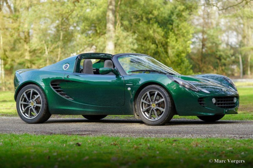 Lotus Elise зеленый