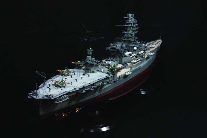 Авианесущий линкор Хьюга