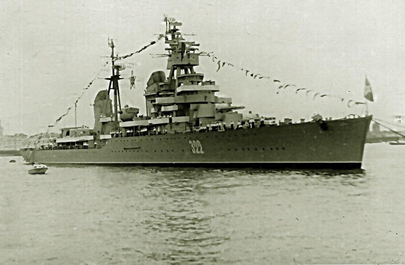 Краснознамённый крейсер «Киров» проекта 26