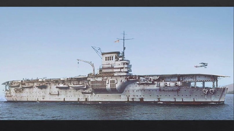 Французский авианосец Беарн