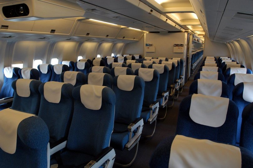Самолёт Boeing 767 салон