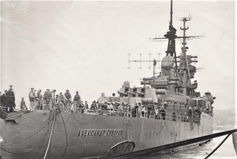 Крейсер Александр Суворов Совгавань