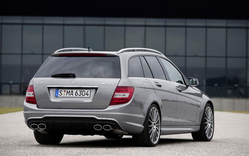 Mercedes Benz c63 AMG универсал