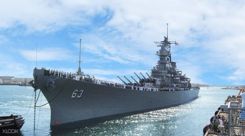 Линкор Миссури морской бой