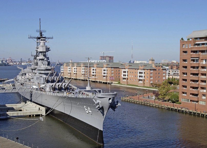 Корабль USS Висконсин