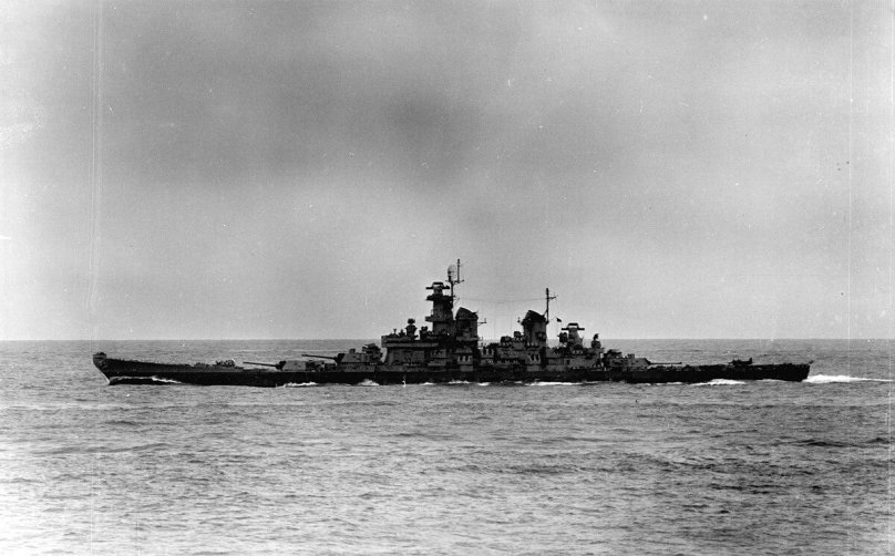 USS Missouri BB-63 1945