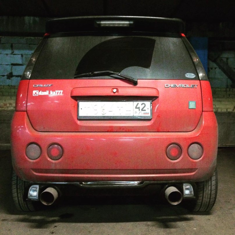 Бампер задний Сузуки Свифт 2002