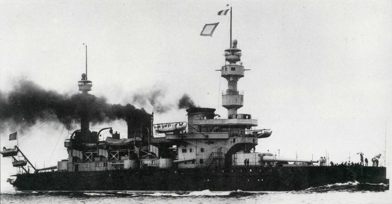 Эскадренный броненосец Шарль Мартель