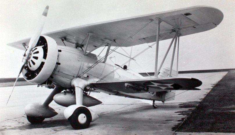 Curtiss f11c Goshawk