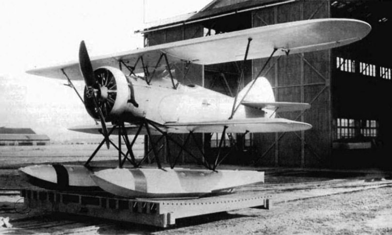 Самолет Аичи гидроплан