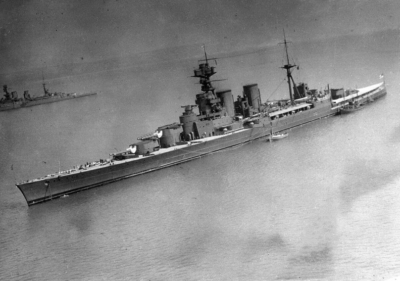 Линейный крейсер HMS "Repulse"