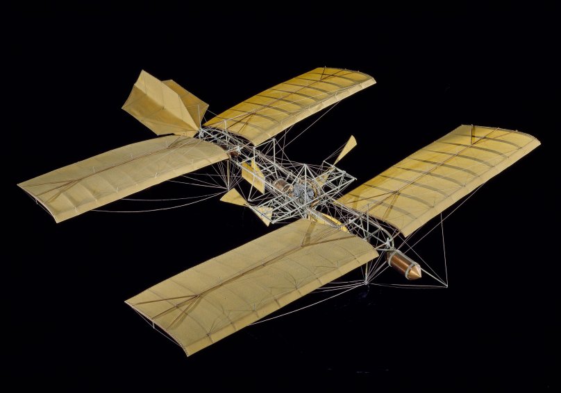 Лэнгли самолет