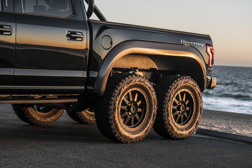 Форд f 150 Hennessey Velociraptor