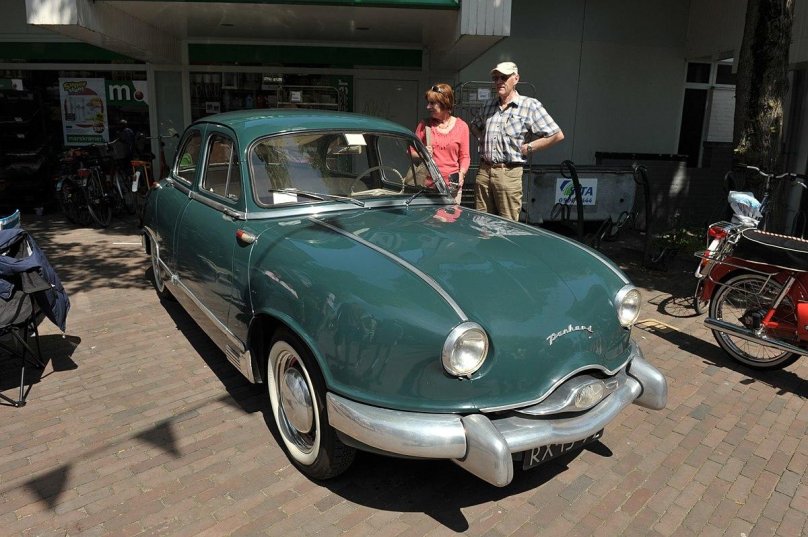 Panhard Dyna x