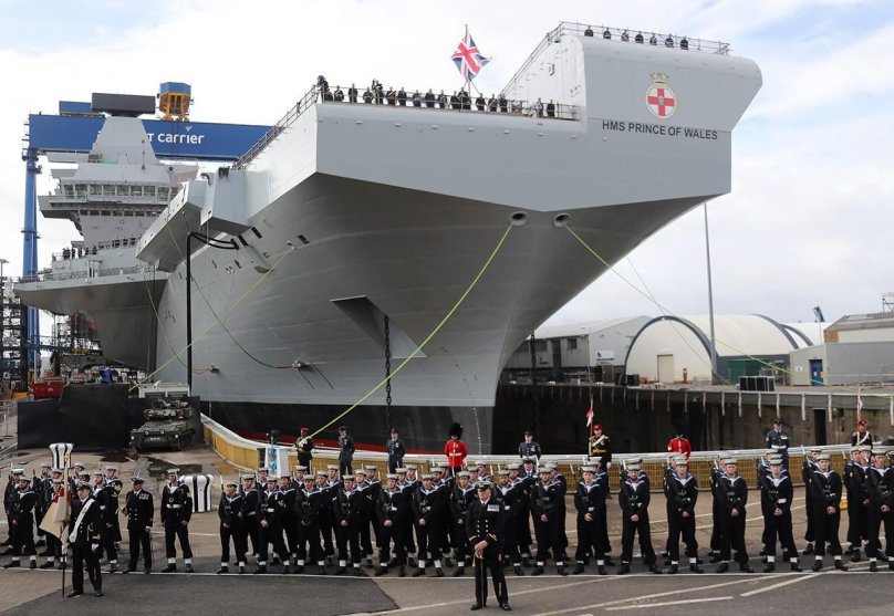 Британский авианосец «принц Уэльский»