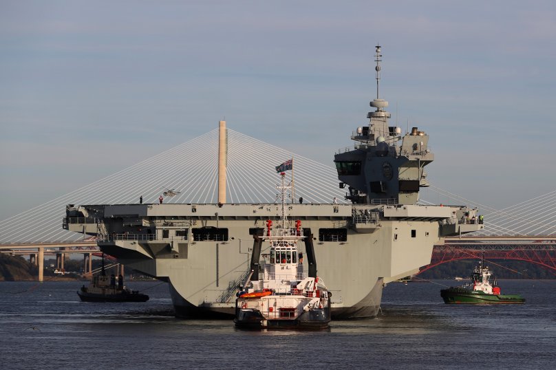 Авианосец HMS Prince of Wales
