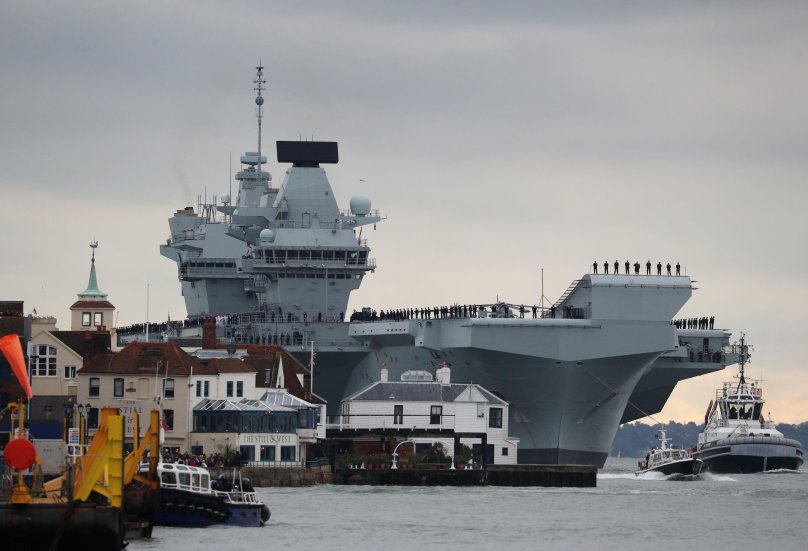Авианосец HMS Prince of Wales