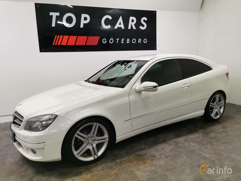 W212 купе белый