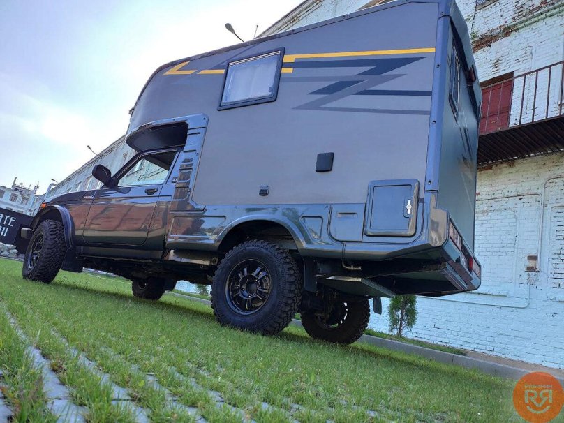 Кемпер на базе Нивы