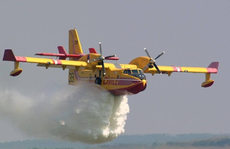 Canadair Bombardier CL-415