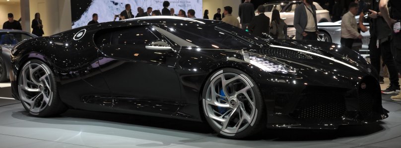Bugatti la voiture noire салон