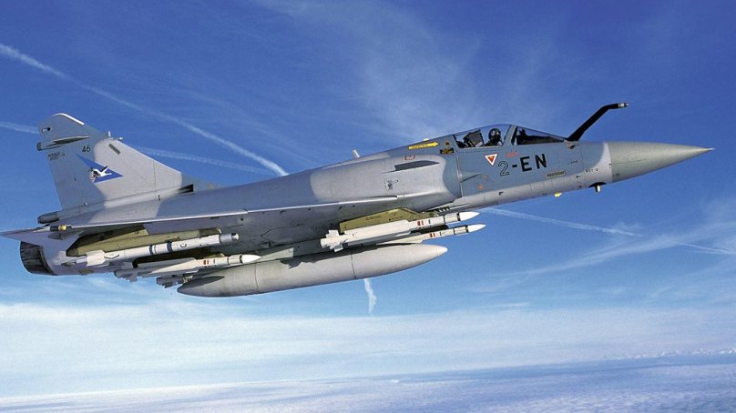 Мираж-2000 самолет