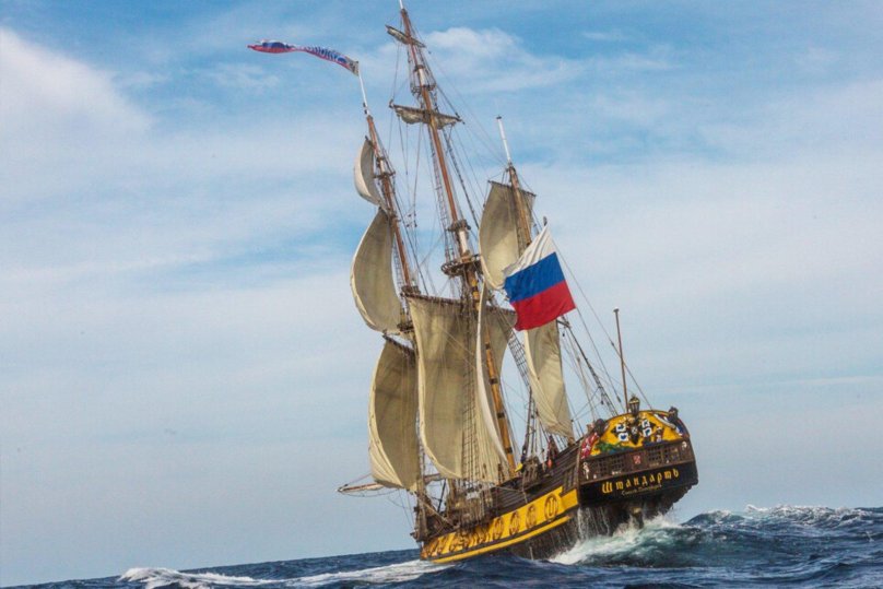 Фрегат Штандарт 1703 год