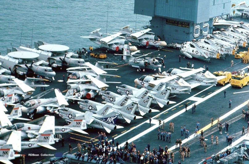 Супер авианосец