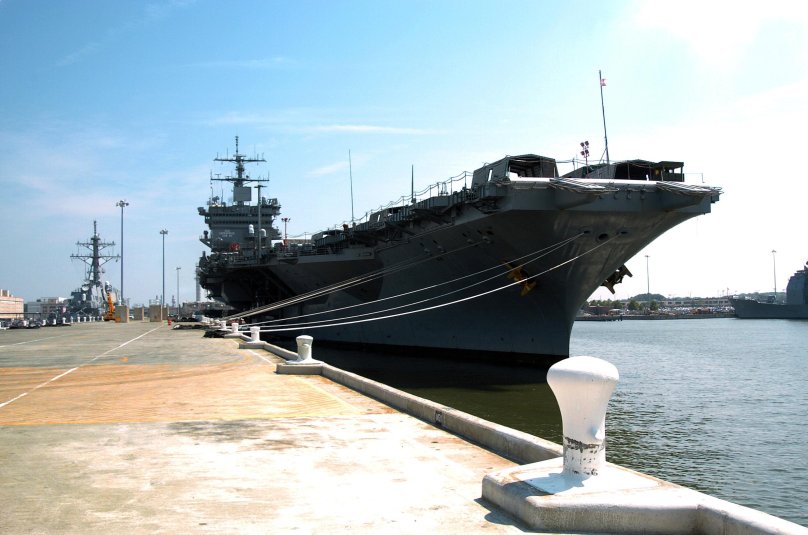 Норфолк авианосцы