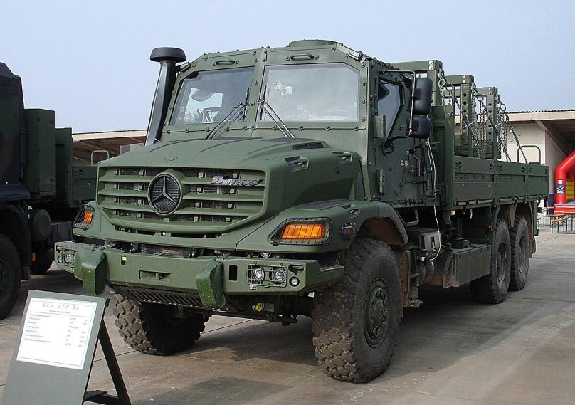 Mercedes-Benz Zetros военный грузовик