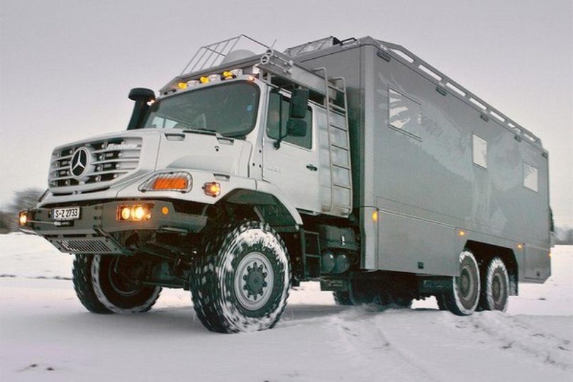 Mercedes-Benz Zetros 6x6 Expedition vehicle