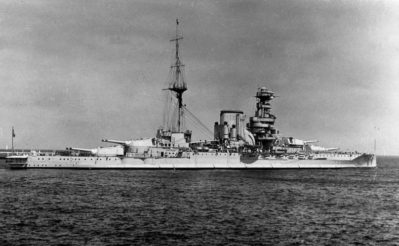 HMS Queen Elizabeth линкор