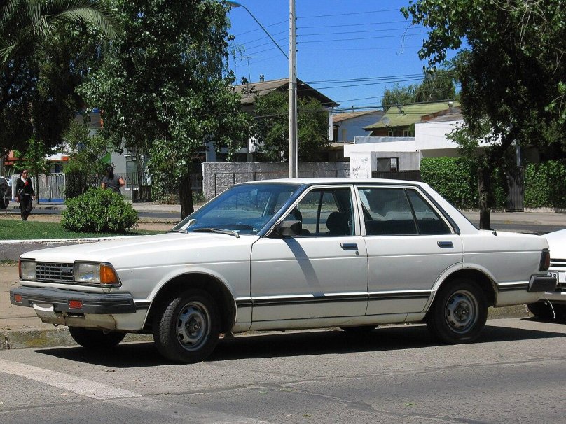 Датсун Блюберд 1983