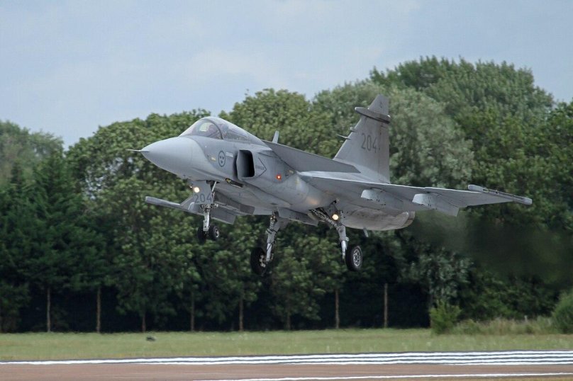 Американский самолет f16