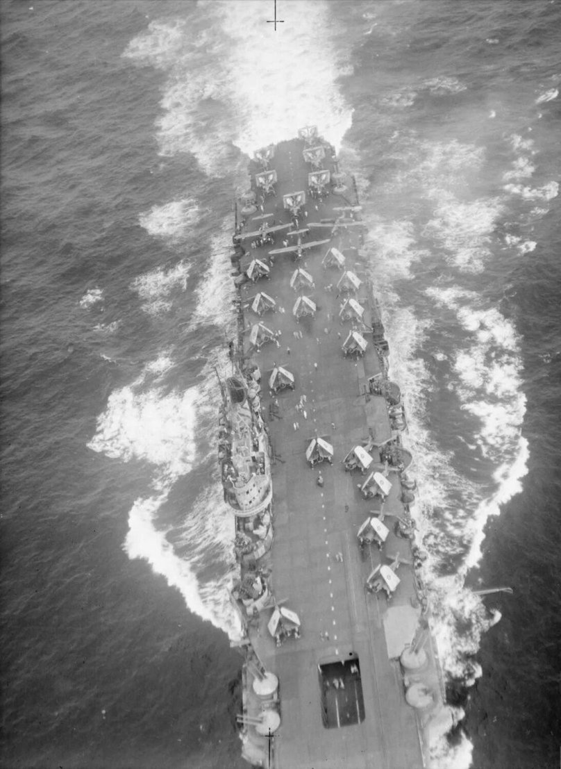 Авианосец Илластриес