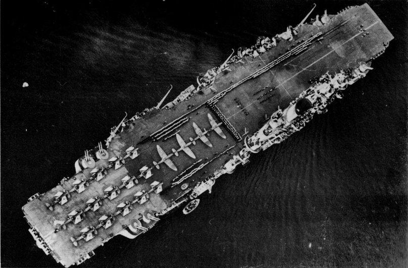 Implacable авианосец